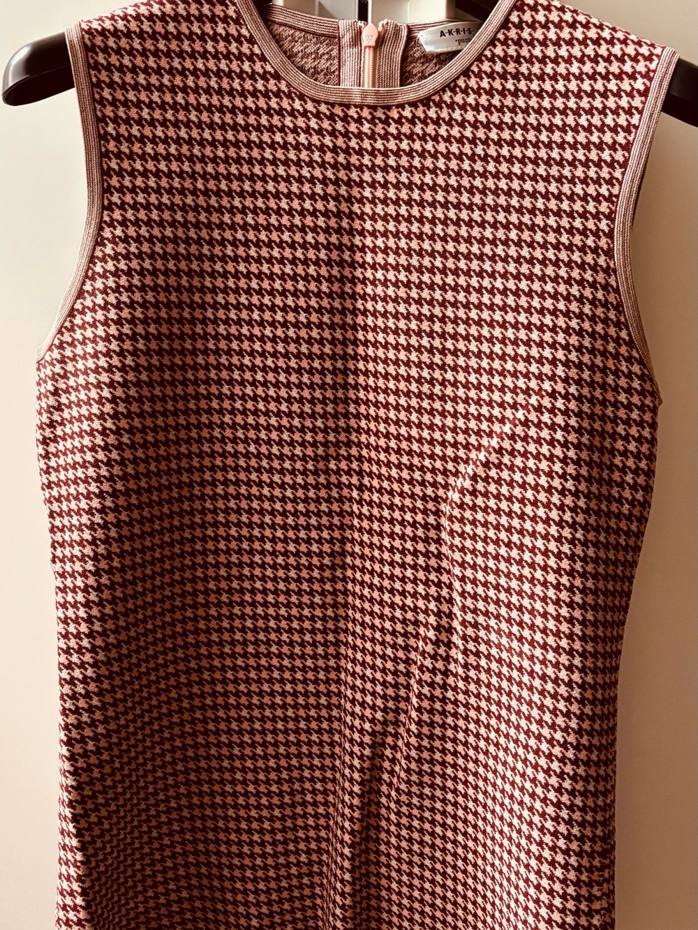 Akris Punto Pink & Burgundy Houndstooth Knit Top - Picture 4 of 4